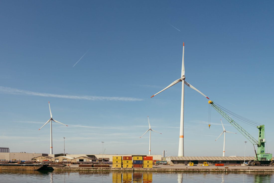 antwerp harbour ii by robert mangelmann | 20220514antwerpen_130