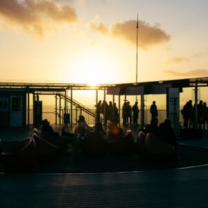 sky sundowner party by robert mangelmann | 20221125paris_082