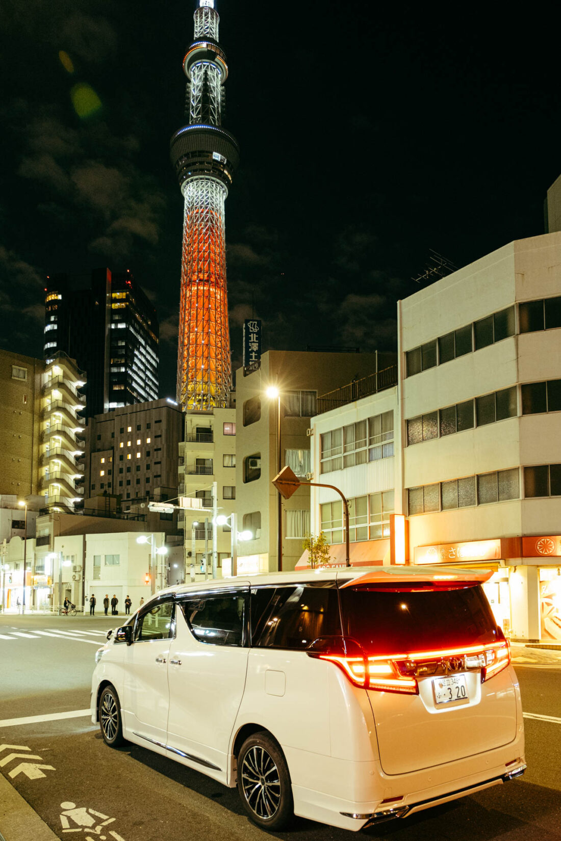 family fast homebound by robert mangelmann | 20231121toyko_112