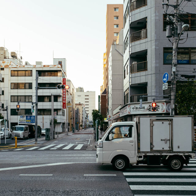 lorry and geometry by robert mangelmann | 20231122tokyo_045