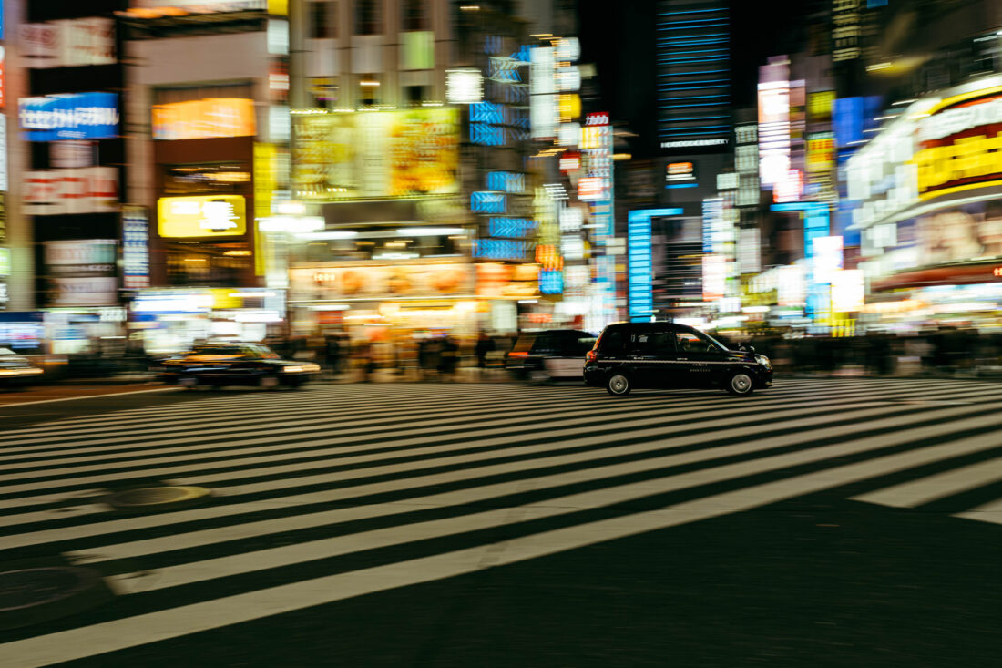 crosswalk pan shot iii by robert mangelmann | 20231124tokyo_0437