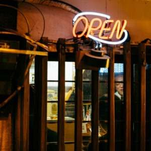 open bottle by robert mangelmann | 20231124tokyo_1303