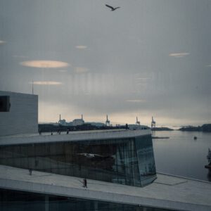 operahuset with lights by robert mangelmann | 20250301oslo_139