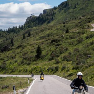 scooter race by robert mangelmann | 20250710suedtirol_087