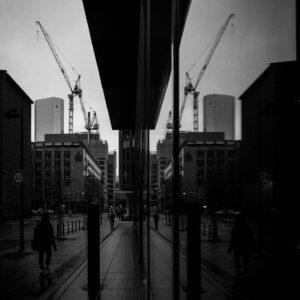 helaba mirroring by robert mangelmann | 20251214frankfurt_049